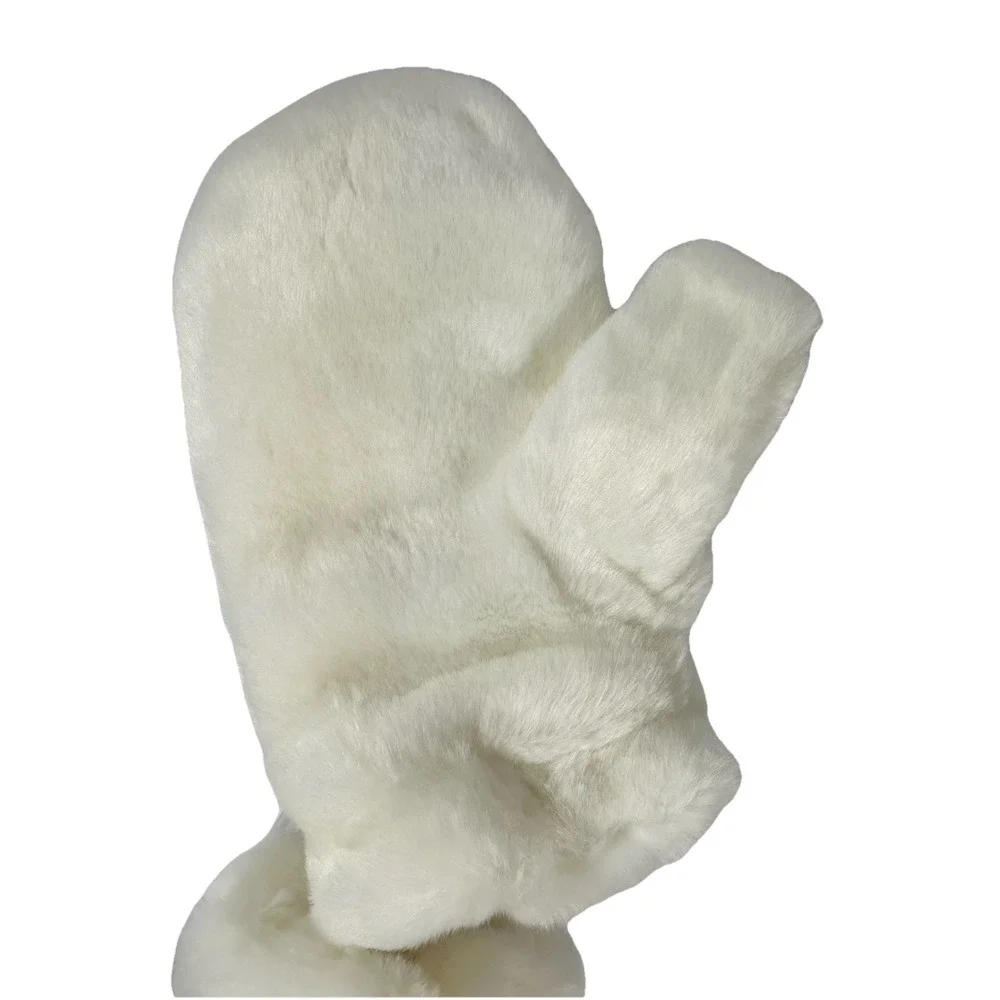 Disney Mickey Mouse Plush Mittens White Winter Gloves Tokyo Disney Resort